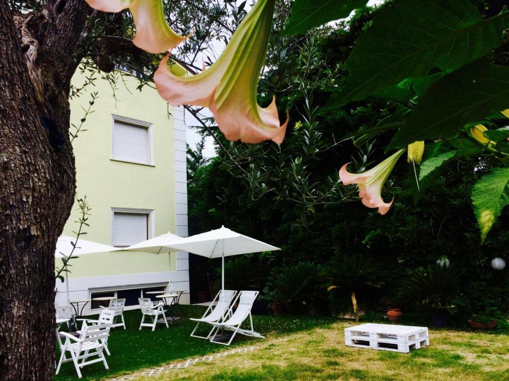 Ascoli Bonjour B&B & Apartments Parcheggio Privato & Giardino Ascoli Piceno Exterior foto